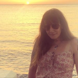 Meet your Posher, Nikol